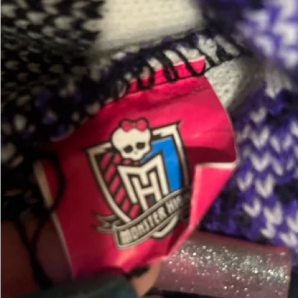 Monster high beanie - Picture 3 of 5